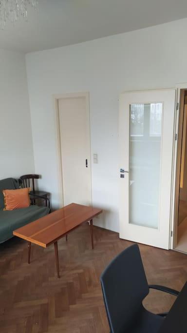 Appartement Spacious Modern 3 Bedroom Aparment