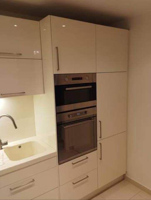 Appartement Spacious Modern 3 Bedroom Aparment Praag