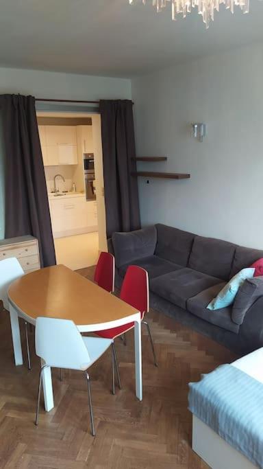 Spacious Modern 3 Bedroom Aparment Praag