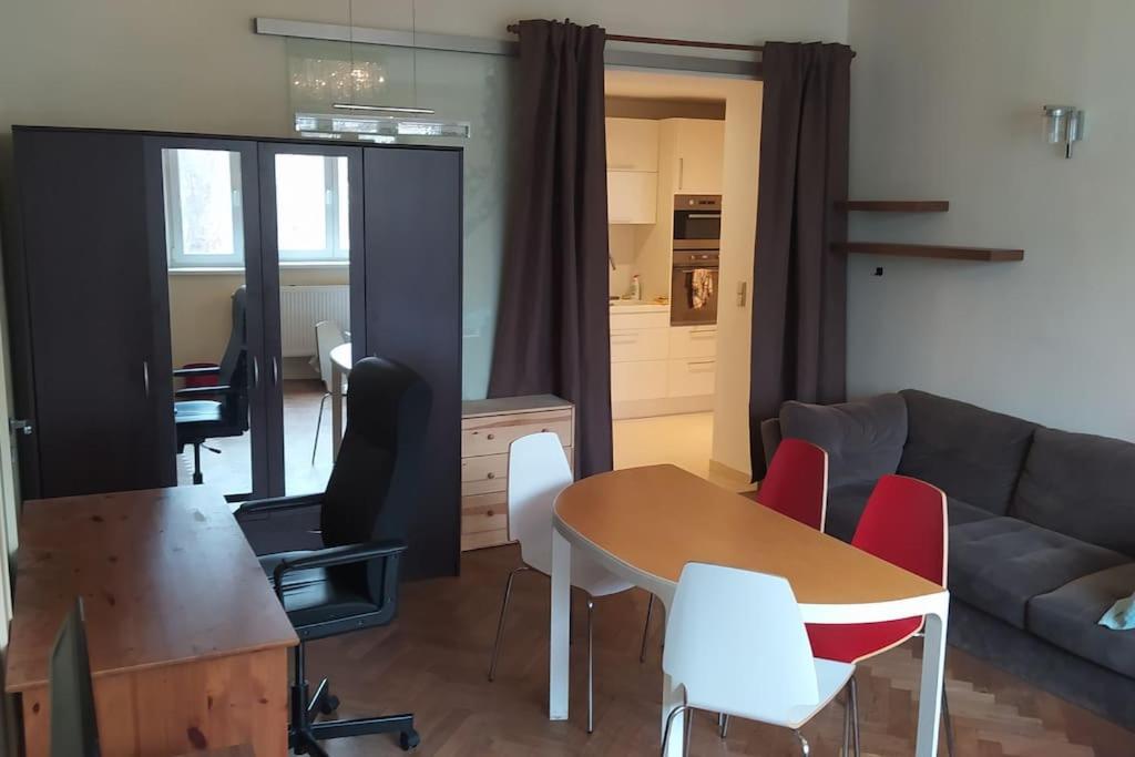 Appartement Spacious Modern 3 Bedroom Aparment
