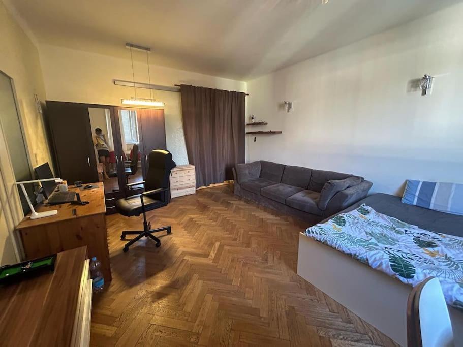 Spacious Modern 3 Bedroom Aparment * Praag
